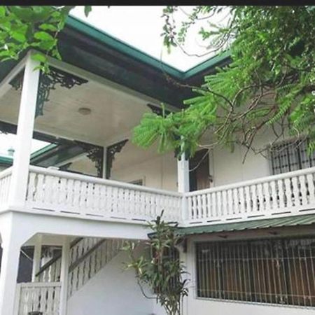 イロイロ カーサ テンタイ Bed & Breakfast エクステリア 写真
