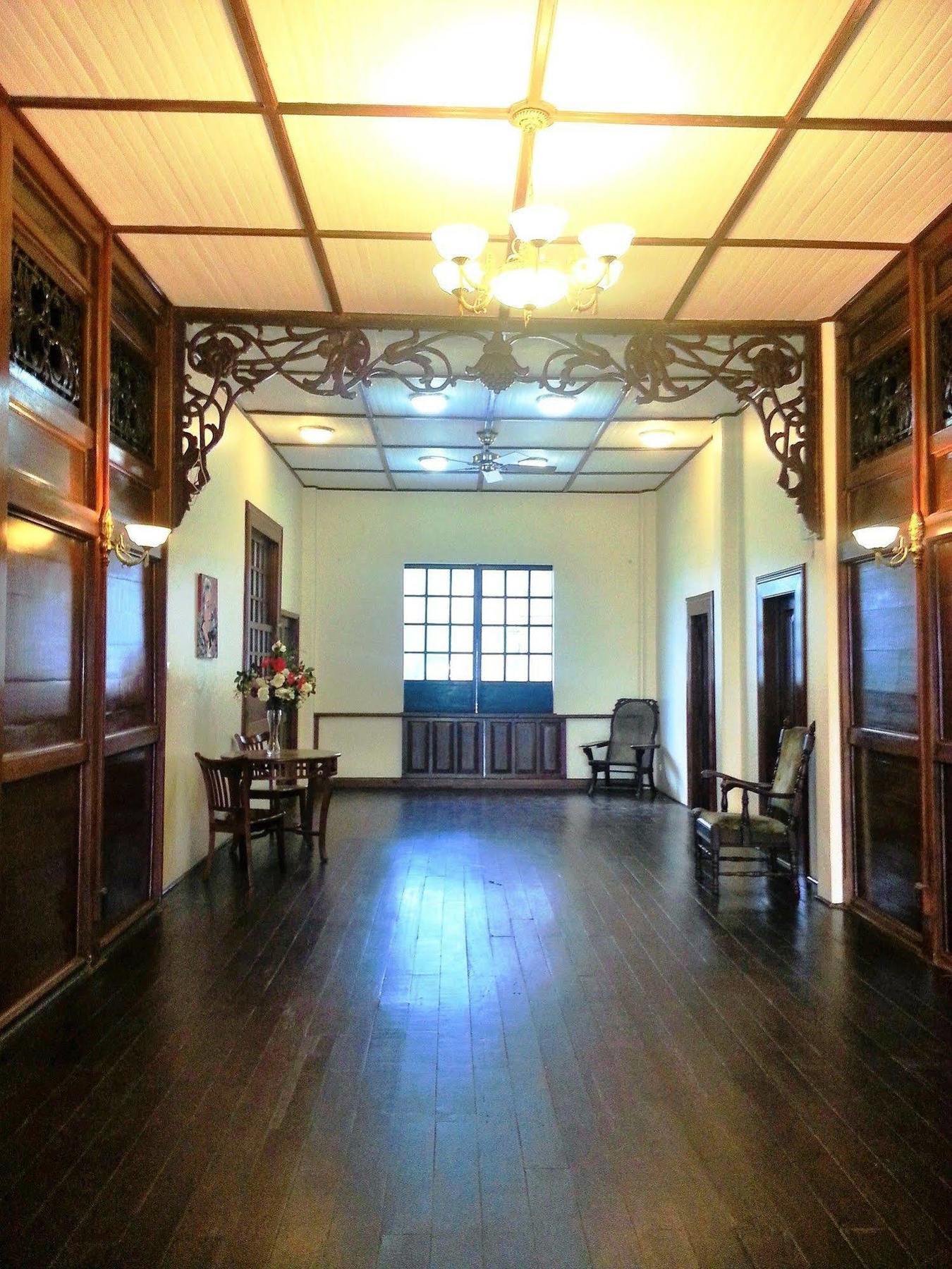 イロイロ カーサ テンタイ Bed & Breakfast エクステリア 写真