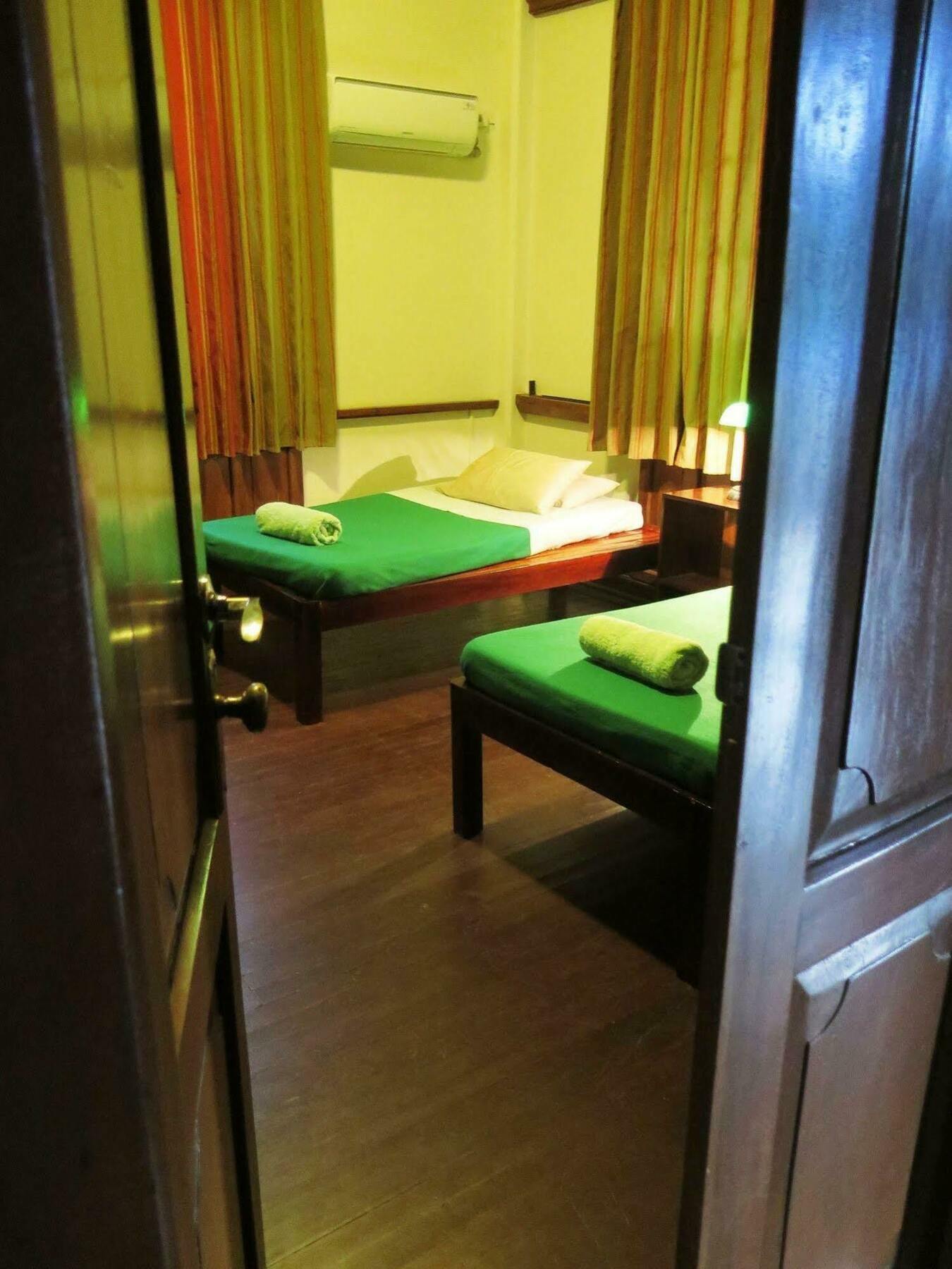 イロイロ カーサ テンタイ Bed & Breakfast エクステリア 写真